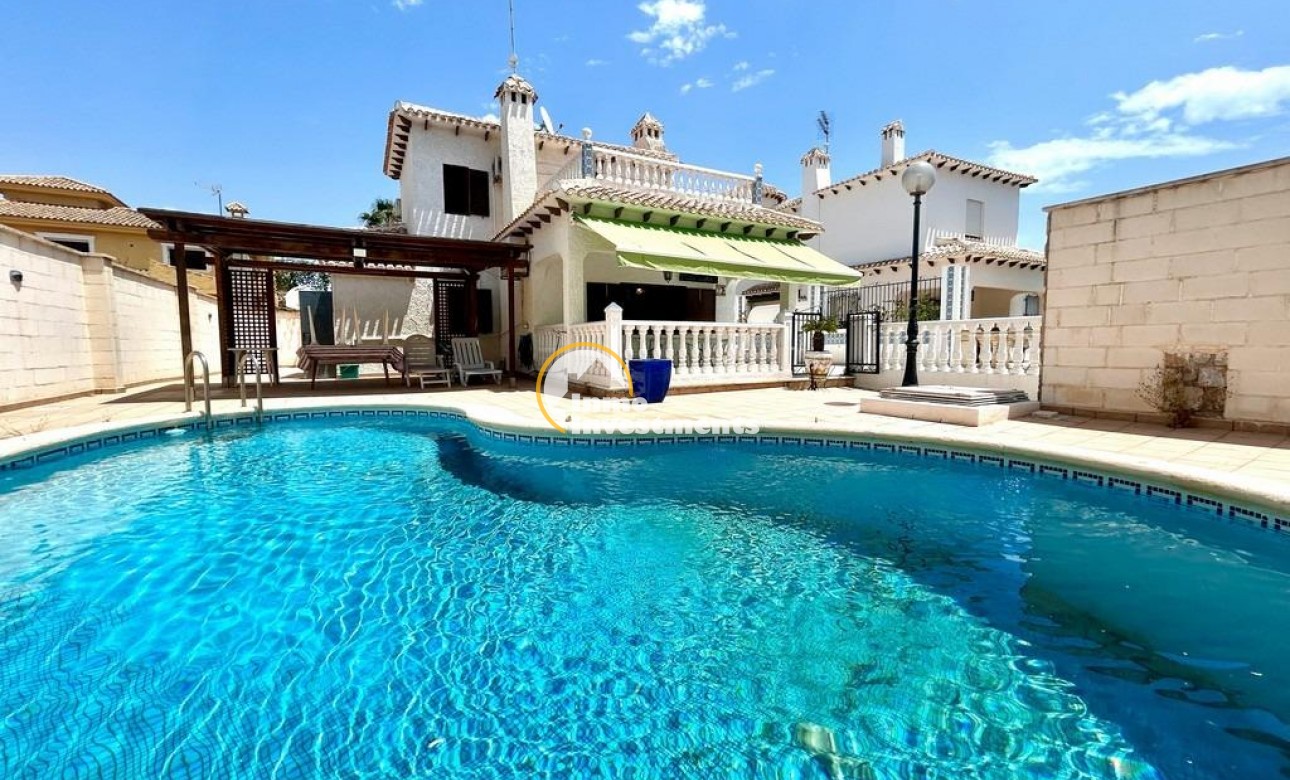 Gebrauchtimmobilien - Villa - La Zenia - Strandseite