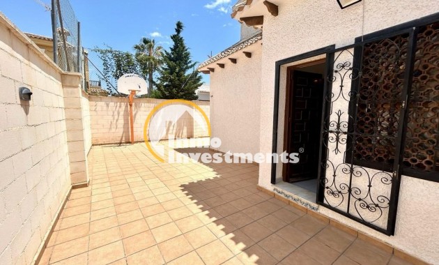 Gebrauchtimmobilien - Villa - La Zenia - Strandseite