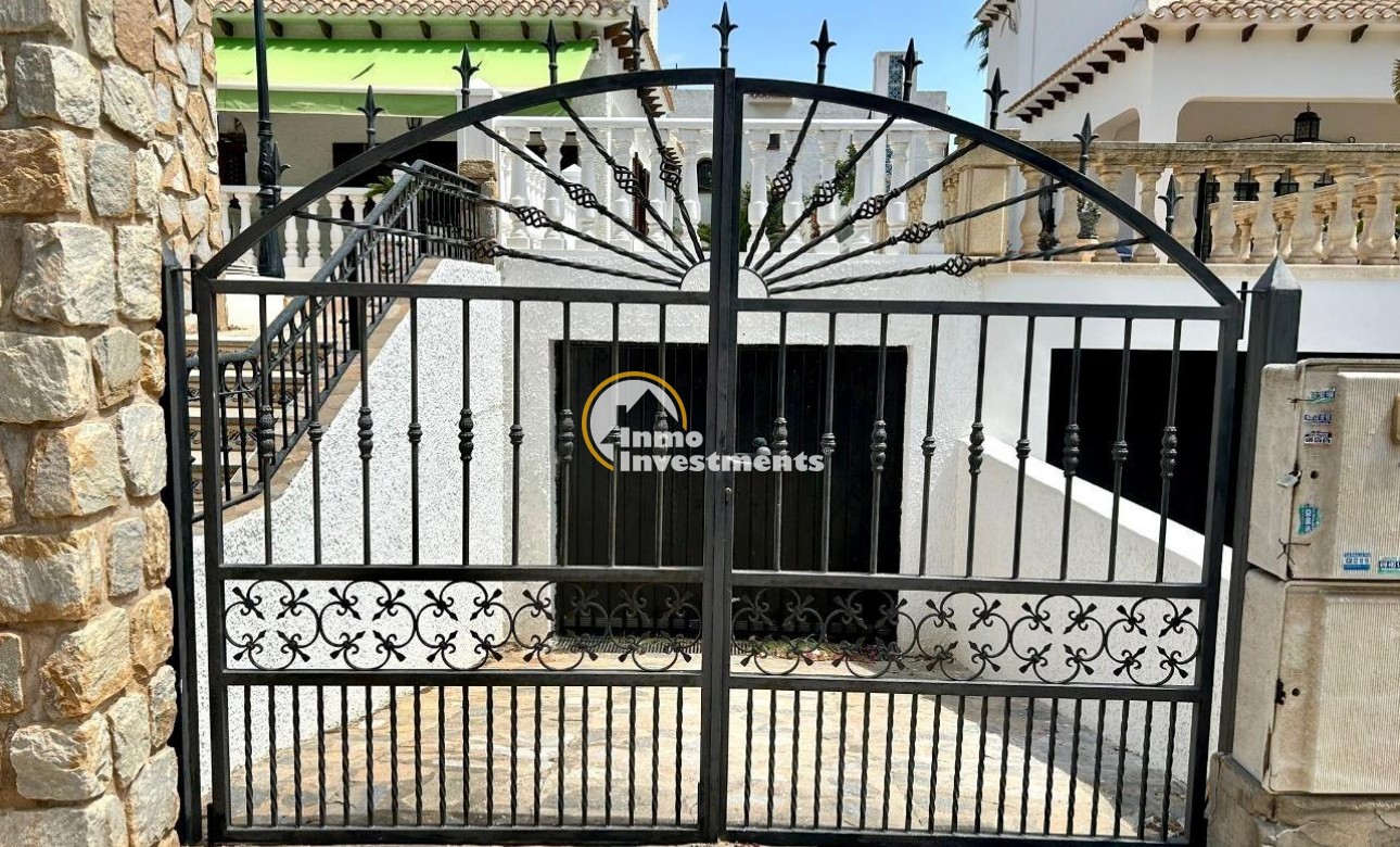 Gebrauchtimmobilien - Villa - La Zenia - Strandseite