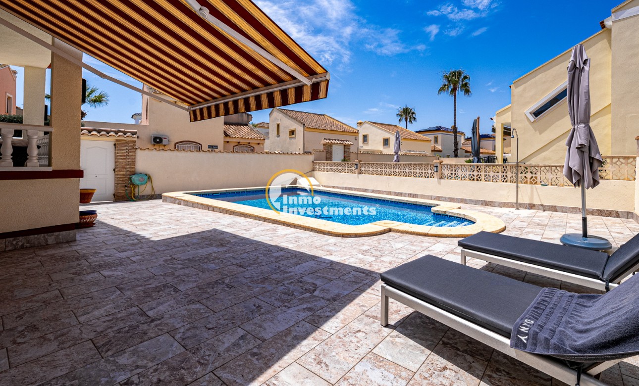 Bestaande bouw - Villa - Playa Flamenca - Montilla
