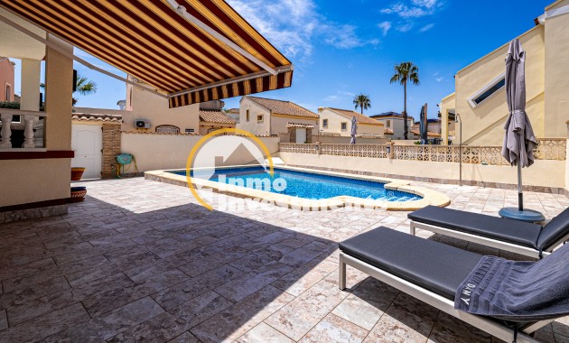 Bestaande bouw - Villa - Playa Flamenca - Montilla