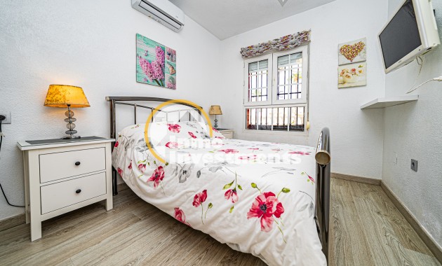 Bestaande bouw - Villa - Playa Flamenca - Montilla