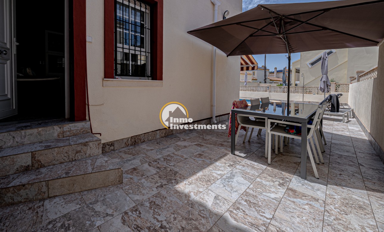 Bestaande bouw - Villa - Playa Flamenca - Montilla