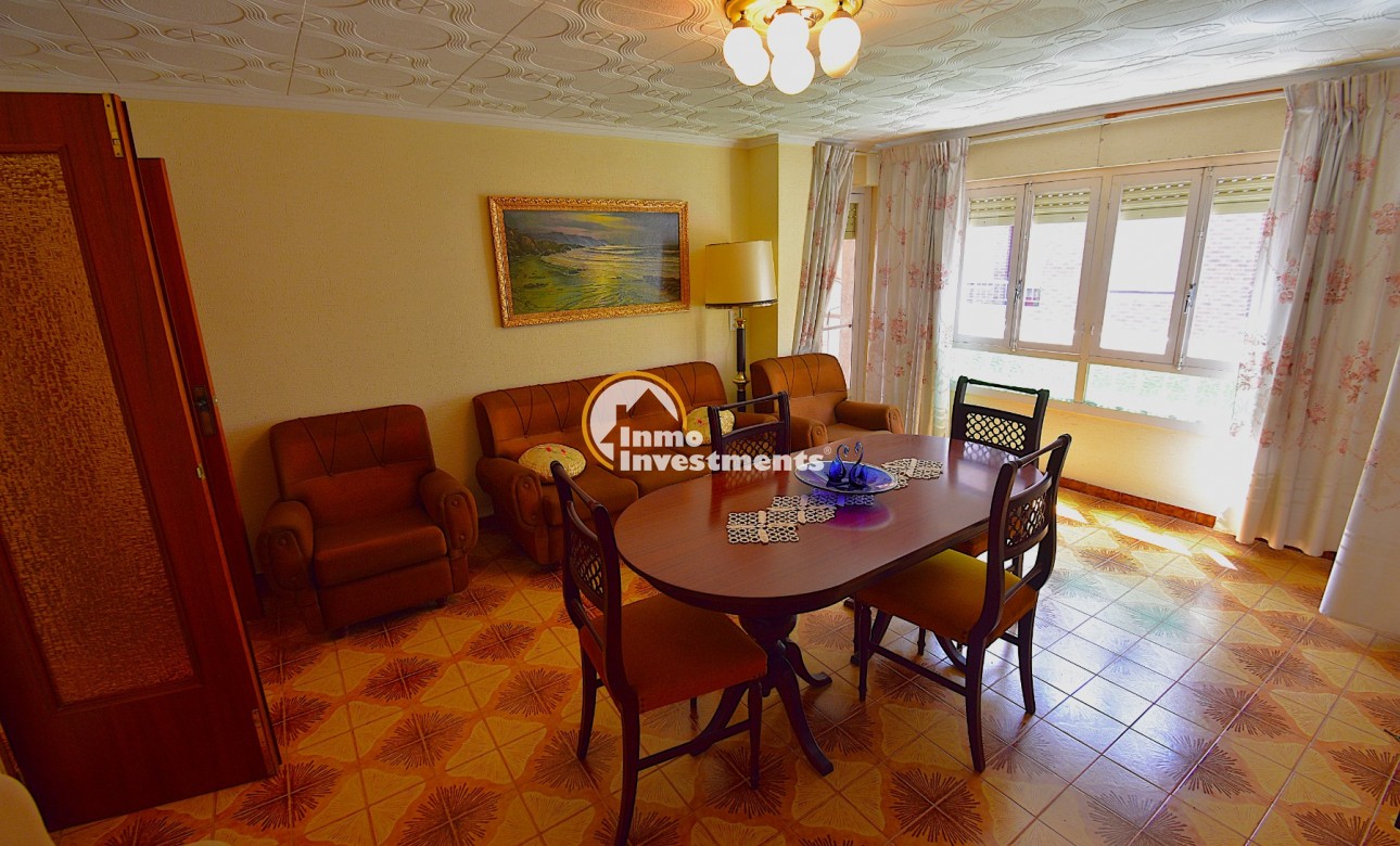 Bestaande bouw - Half vrijstaande villa - Rojales - 