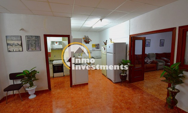 Bestaande bouw - Half vrijstaande villa - Rojales - 