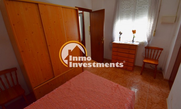 Bestaande bouw - Half vrijstaande villa - Rojales - 