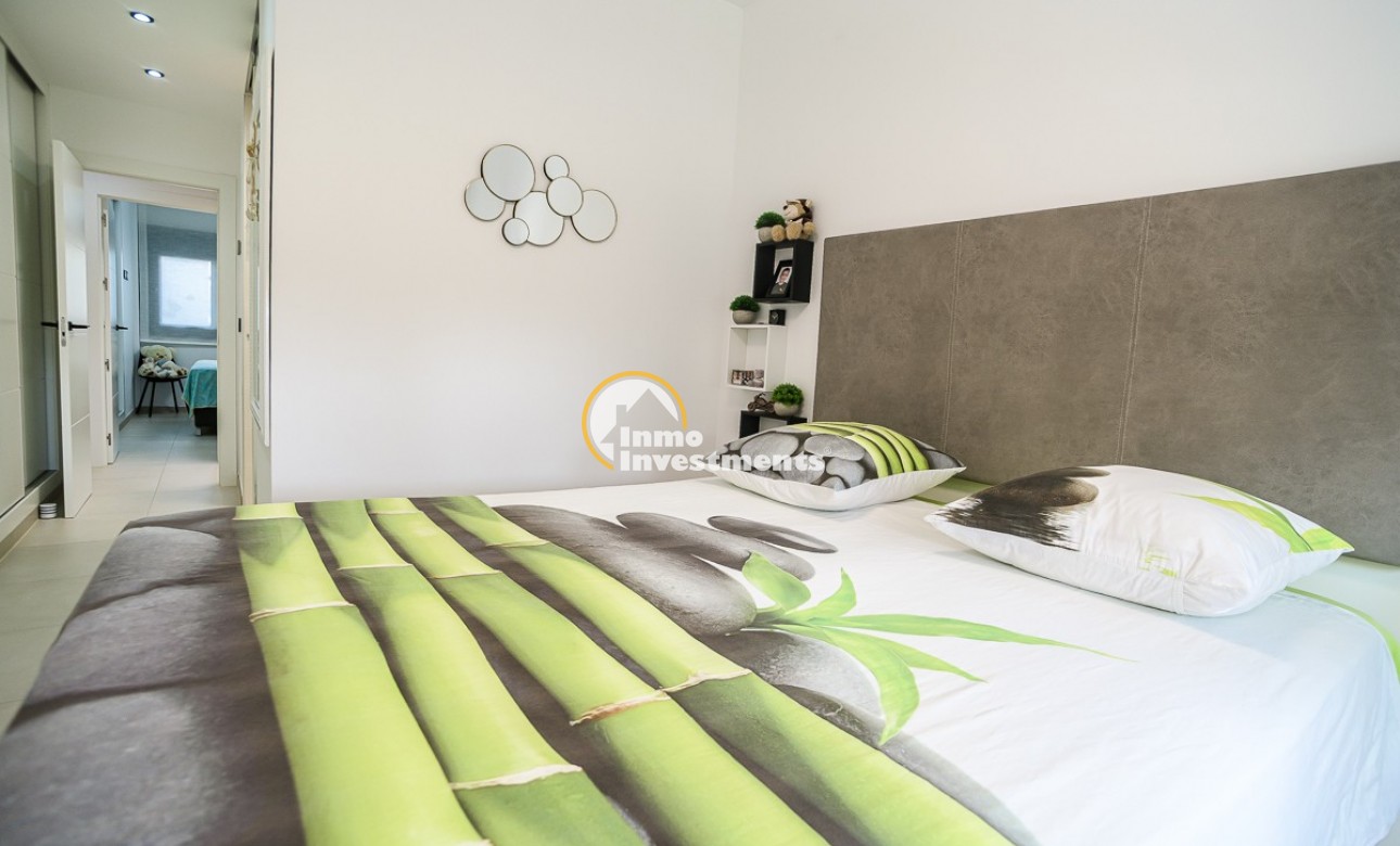 Resale - Apartment - Pilar de la Horadada - Lo Romero Golf