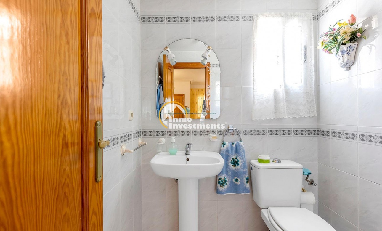 Resale - Town house - Torrevieja