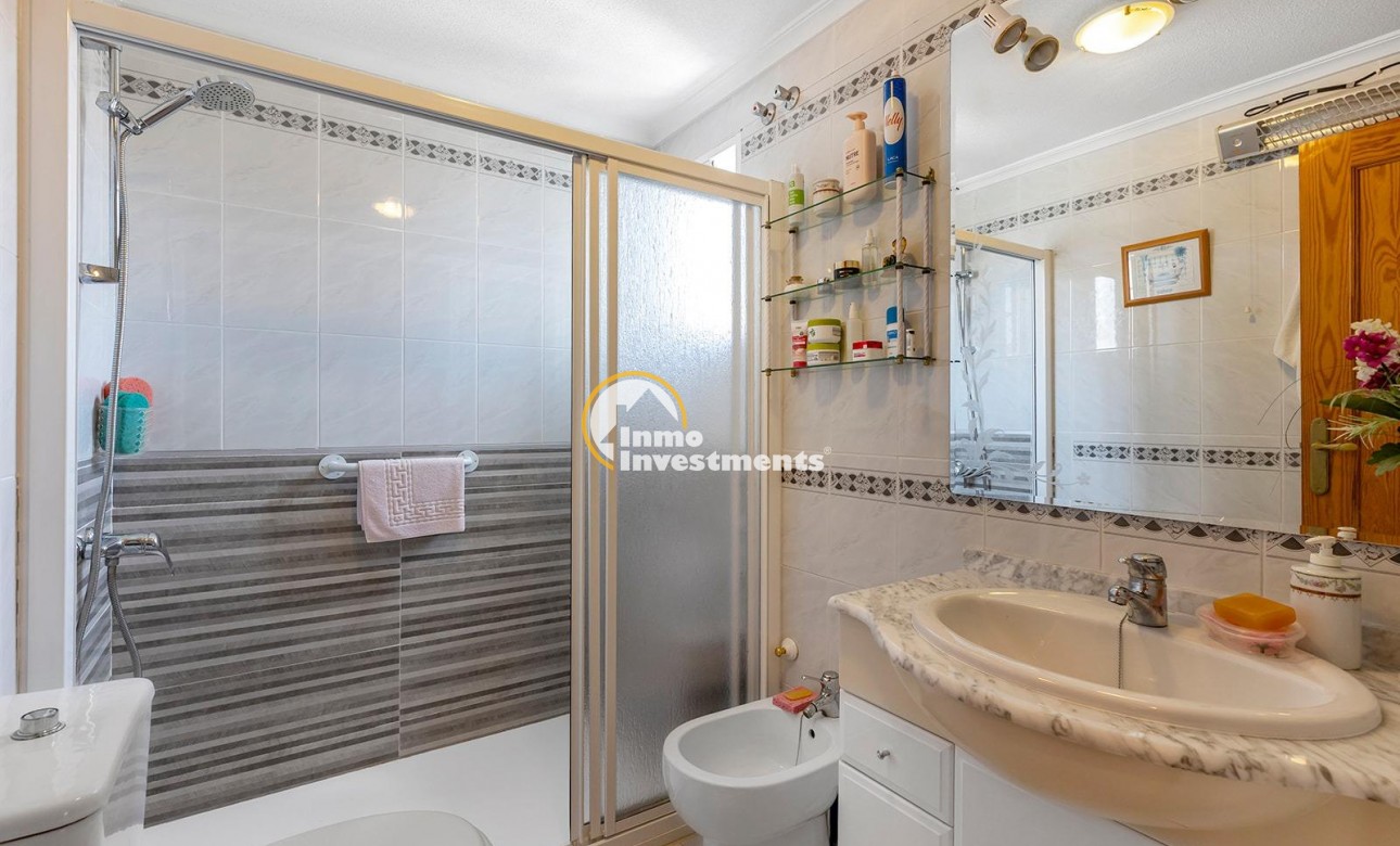 Resale - Town house - Torrevieja