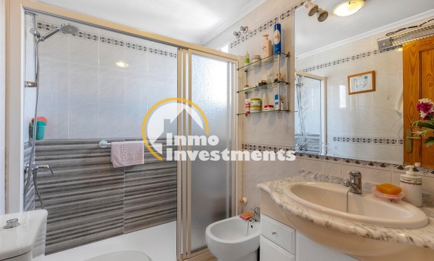 Resale - Town house - Torrevieja