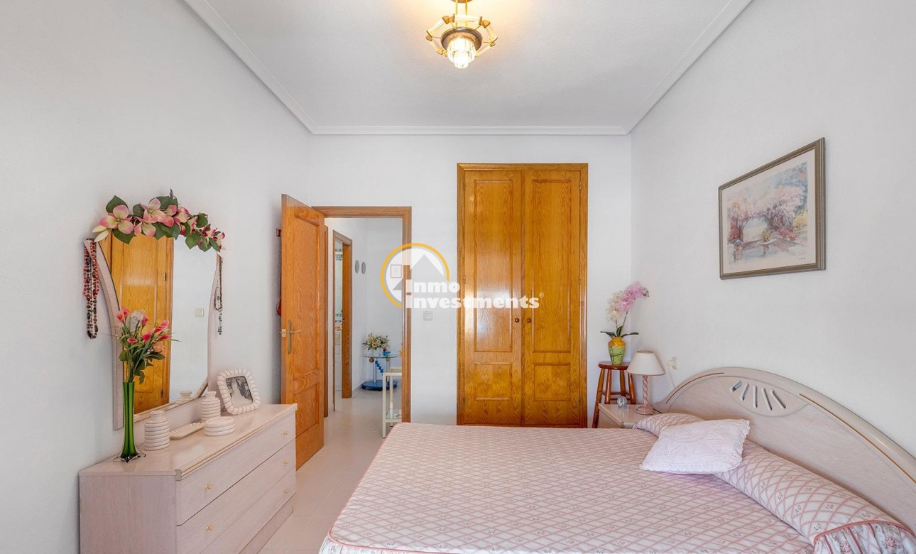 Resale - Town house - Torrevieja