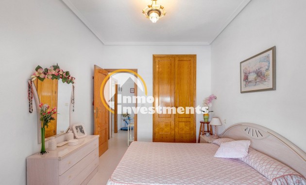 Resale - Town house - Torrevieja