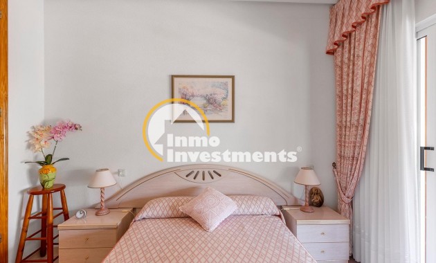 Resale - Town house - Torrevieja