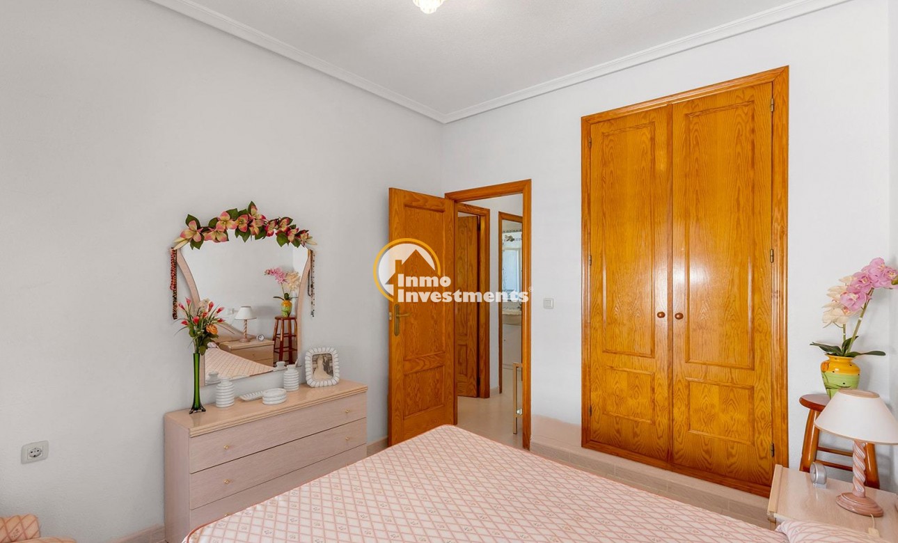 Resale - Town house - Torrevieja