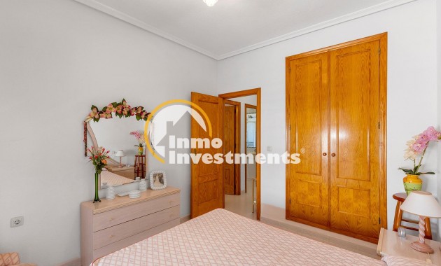 Resale - Town house - Torrevieja