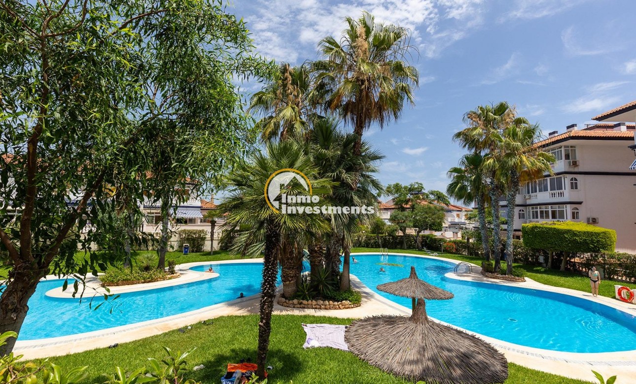 Resale - Town house - Torrevieja