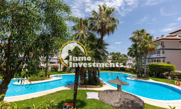 Resale - Town house - Torrevieja