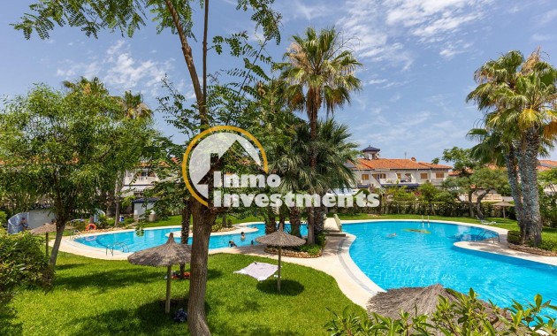 Resale - Town house - Torrevieja