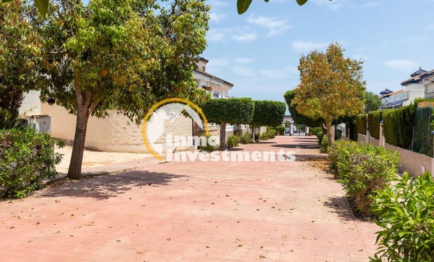 Resale - Town house - Torrevieja