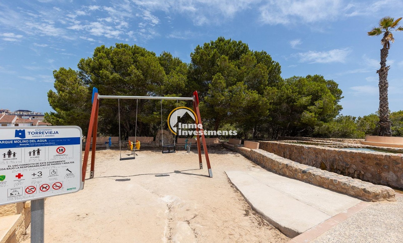 Resale - Town house - Torrevieja