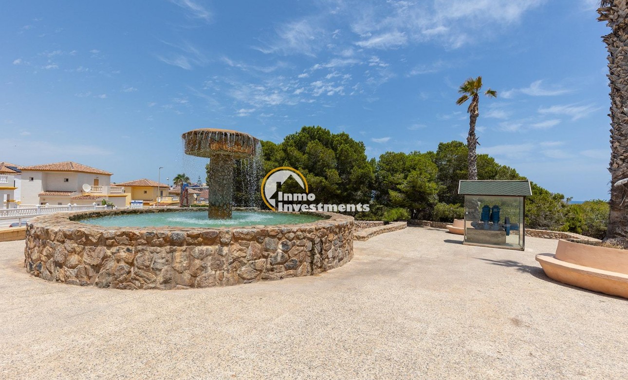 Resale - Town house - Torrevieja