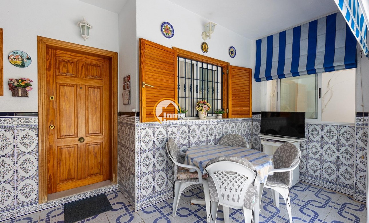 Resale - Town house - Torrevieja
