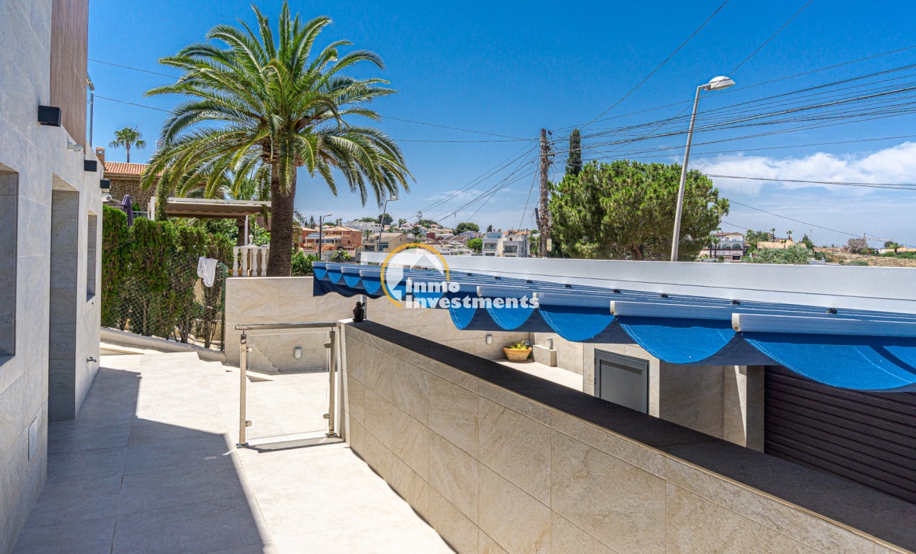 Resale - Semi detached villa - Los Balcones