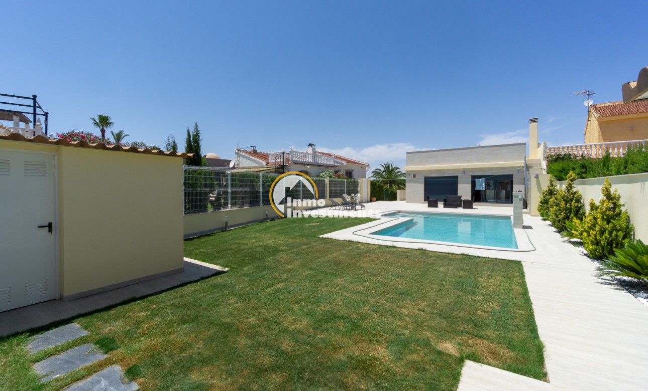 Resale - Semi detached villa - Los Balcones