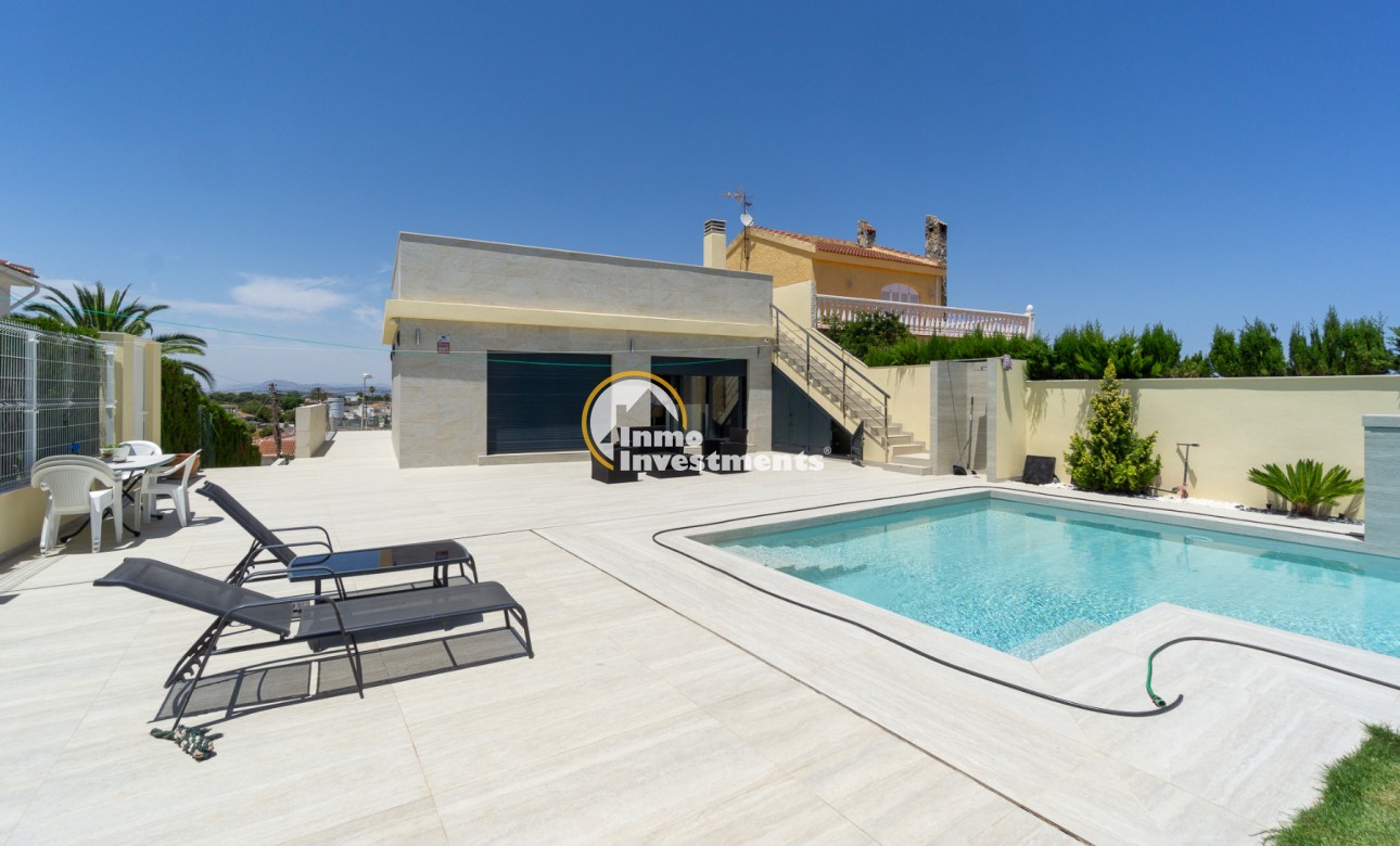 Resale - Semi detached villa - Los Balcones