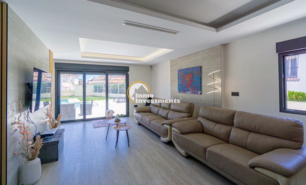 Resale - Semi detached villa - Los Balcones