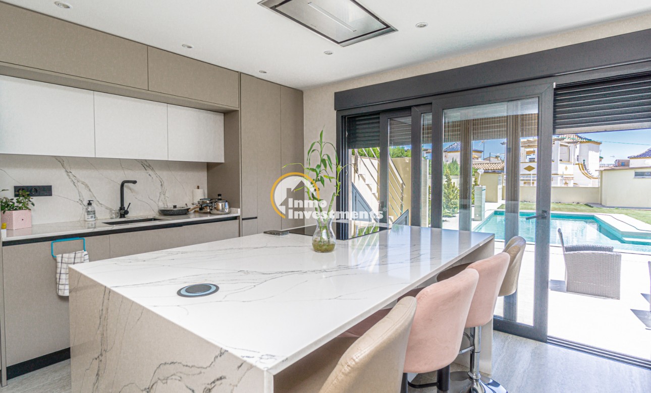 Resale - Semi detached villa - Los Balcones