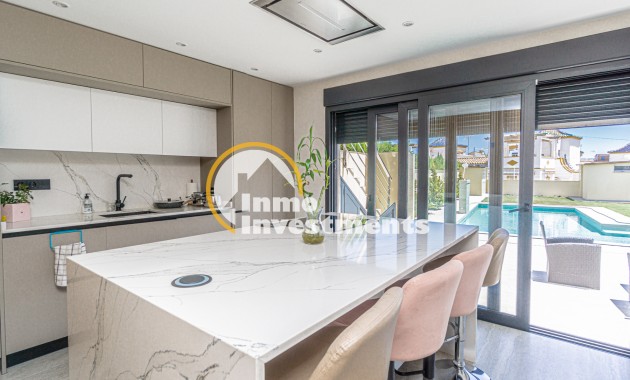 Resale - Semi detached villa - Los Balcones