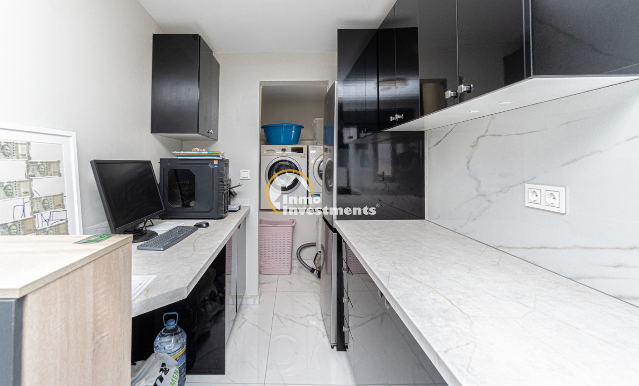 Resale - Semi detached villa - Los Balcones