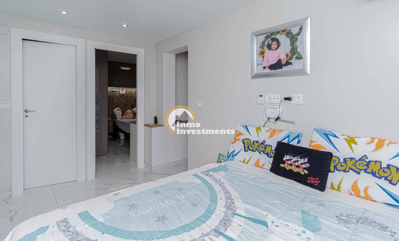 Resale - Semi detached villa - Los Balcones