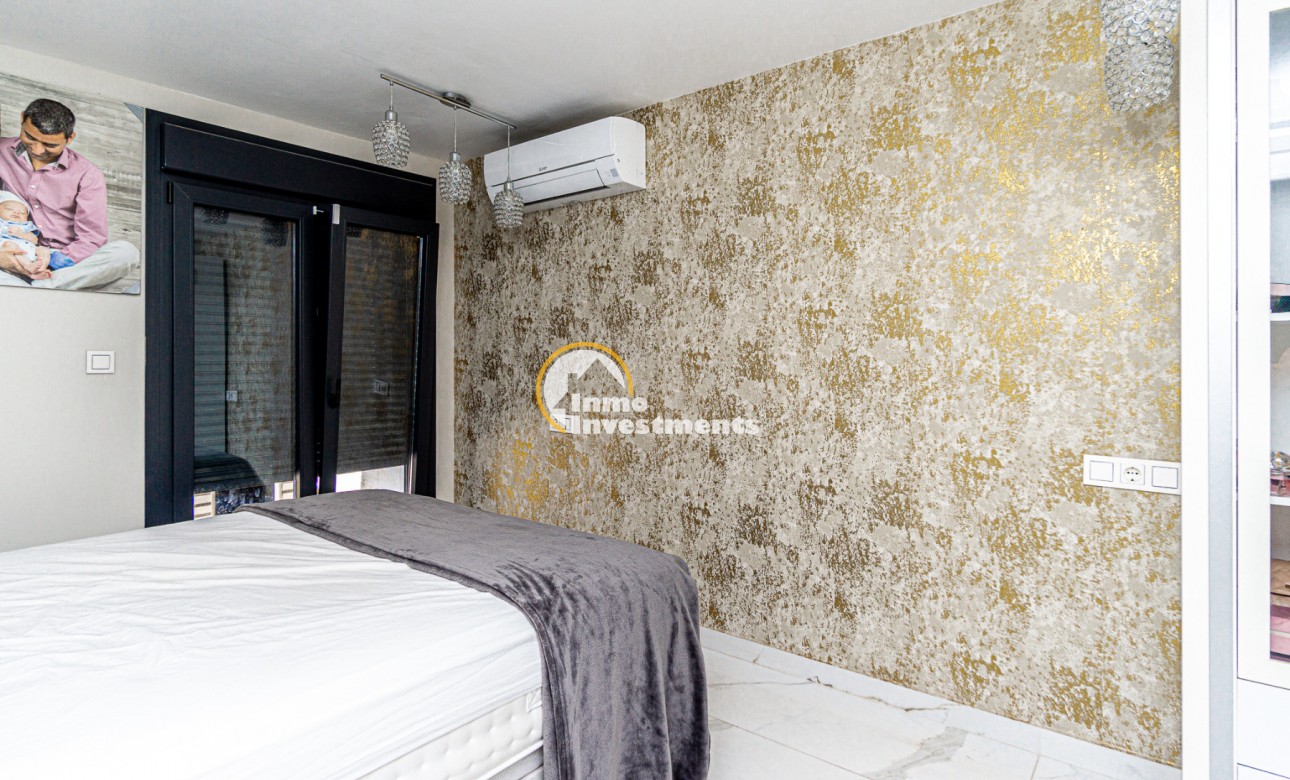 Resale - Semi detached villa - Los Balcones