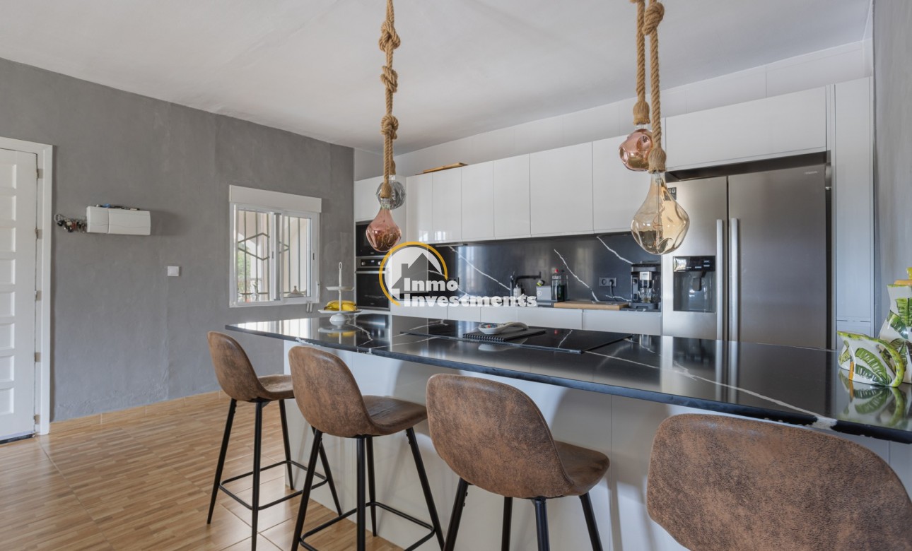 Till salu - Finca - Albatera