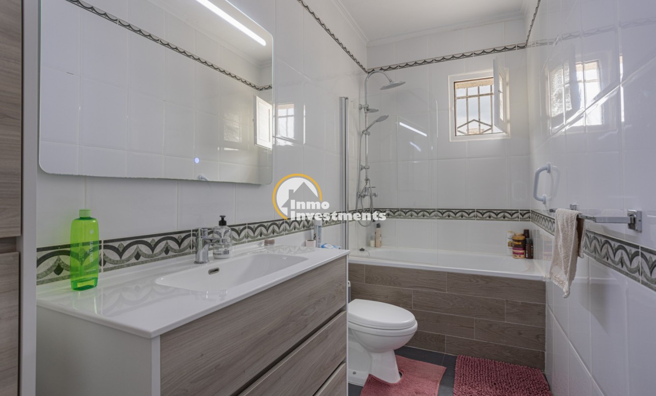 Till salu - Finca - Albatera