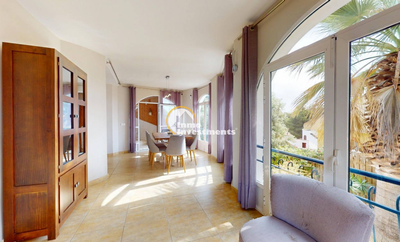 Resale - Villa - Orihuela Costa - La Zenia