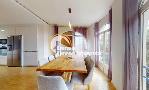 Resale - Villa - Orihuela Costa - La Zenia