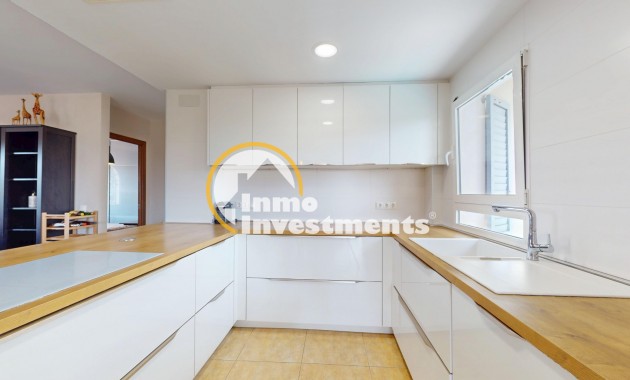 Resale - Villa - Orihuela Costa - La Zenia