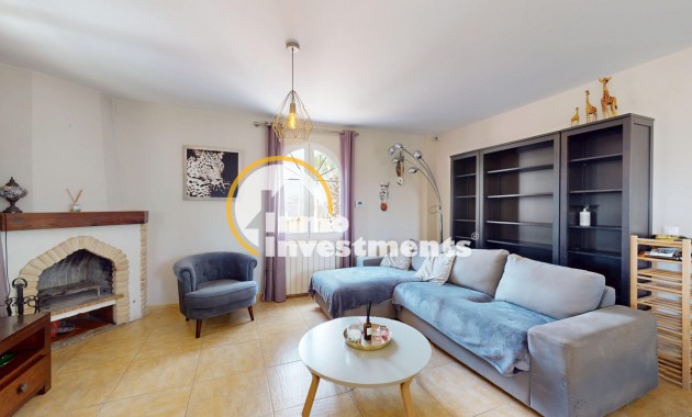 Resale - Villa - Orihuela Costa - La Zenia