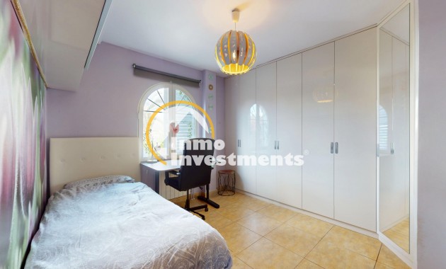 Resale - Villa - Orihuela Costa - La Zenia