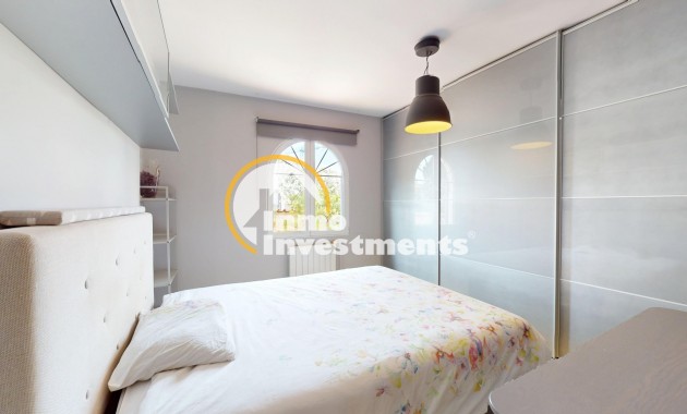 Resale - Villa - Orihuela Costa - La Zenia