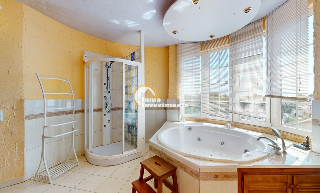 Resale - Villa - Orihuela Costa - La Zenia