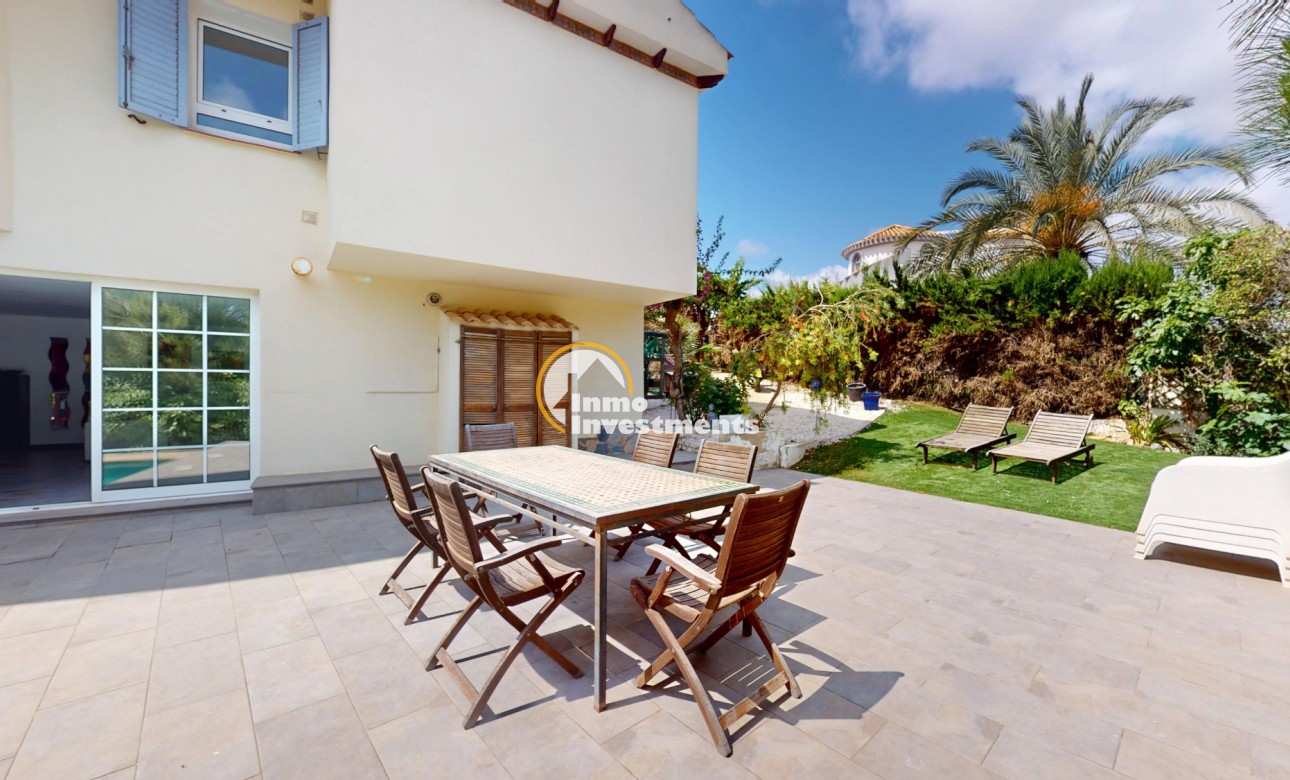 Resale - Villa - Orihuela Costa - La Zenia