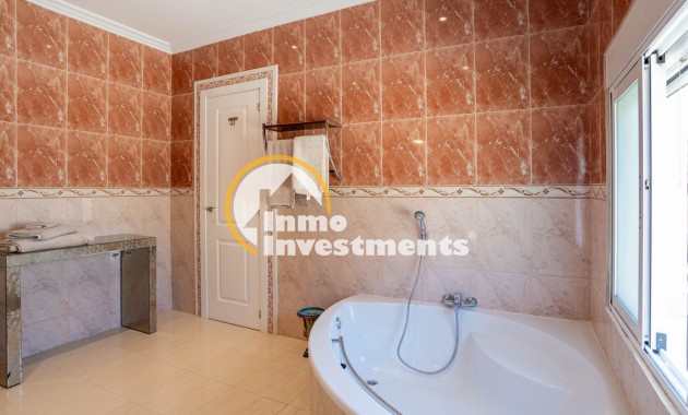 Resale - Villa - San Miguel de Salinas - Las Communicaciones