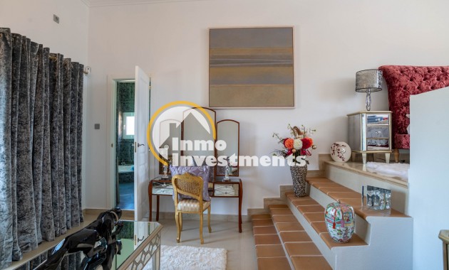 Resale - Villa - San Miguel de Salinas - Las Communicaciones