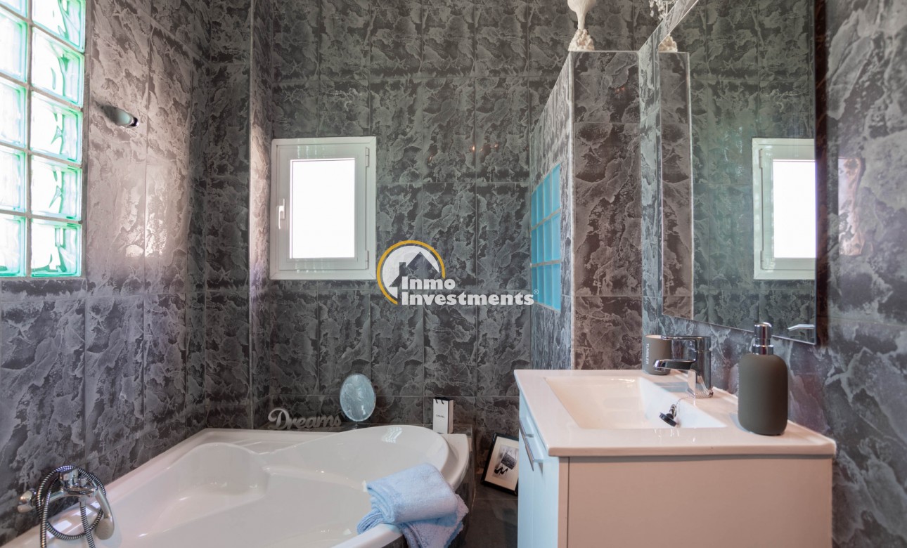 Resale - Villa - San Miguel de Salinas - Las Communicaciones