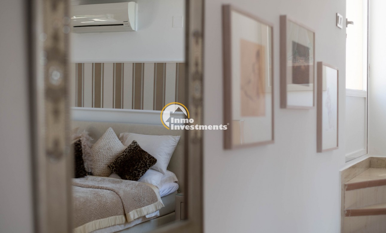 Resale - Villa - San Miguel de Salinas - Las Communicaciones