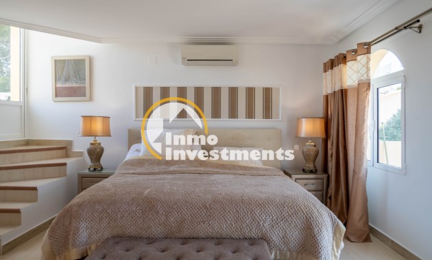 Resale - Villa - San Miguel de Salinas - Las Communicaciones